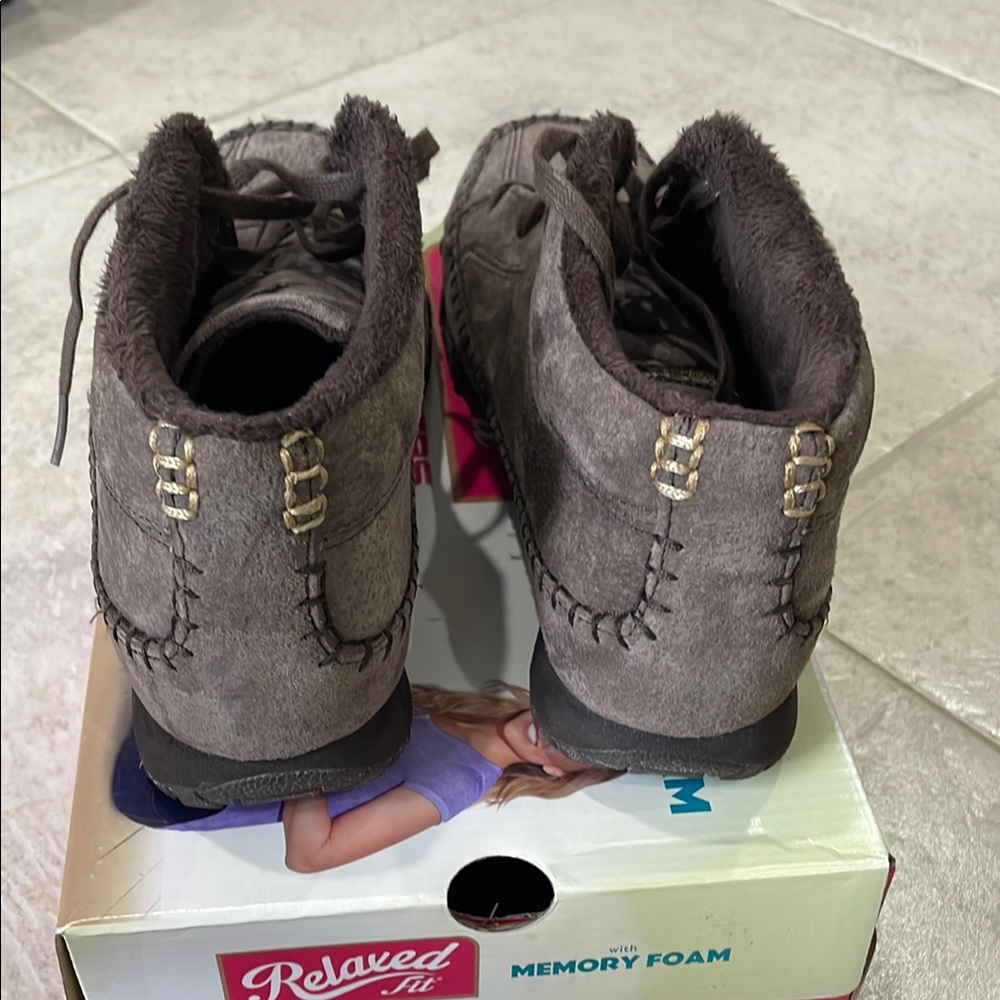 Skechers Brown Ankle Boots with Suede Finish - Picture 3 of 7